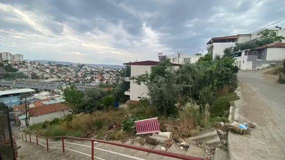 Müstakil Tapulu 144 M² Satılık Arsa | Bayraklı Onur Mahallesi’nde Değerli Yatırım Fırsatı 1