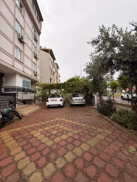 Muhteşem Lokasyon 2+1 Kiralık Daire 2