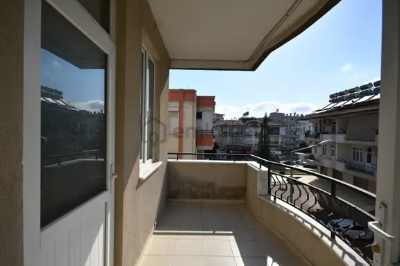 Manavgat Merkez Örnek Mahallesi Arakat Satılık Geniş 2+1 Daire 2