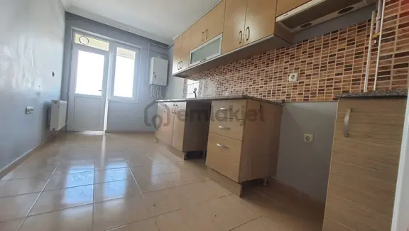 Anadolu Üniv. İletişim Kapısı Yakını Satılık 2+1 Daire Bz-32 1