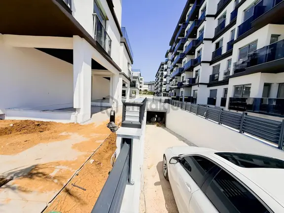 Altıntaş 40 Lık Yola Yakın Satılık Ebebeyn Banyolu 2+1 2