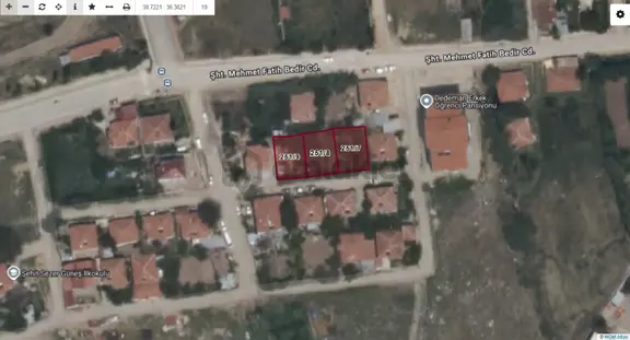 Pınarbaşı Hürriyette Emsal 0.40 Temiz Arsa. Yerleşim İçinde. 2
