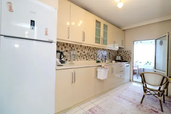 Emre Emlak'tan Banka Bloklarında Panoramik Manzaralı Masrafsız Yapılı 3+1 Satılık Daire 2