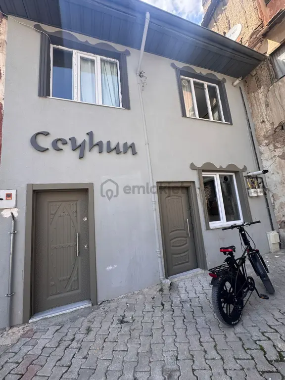 Maliye Arkasında 166m2 Bahçeli 2ayrı 2+1daireli Satılık Müstakil 1