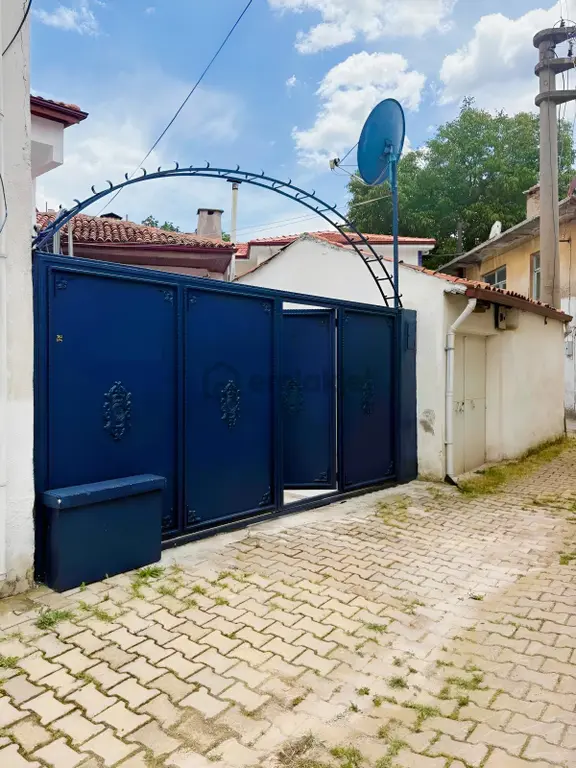 Muğla Yeşilyurt Mahallesi'nde Satılık Müstakil Bahçeli Taş Ev 1
