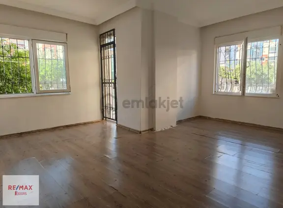 Kültür'de Yüksek Giriş Satılık Fırsat 2+1 Daire 1