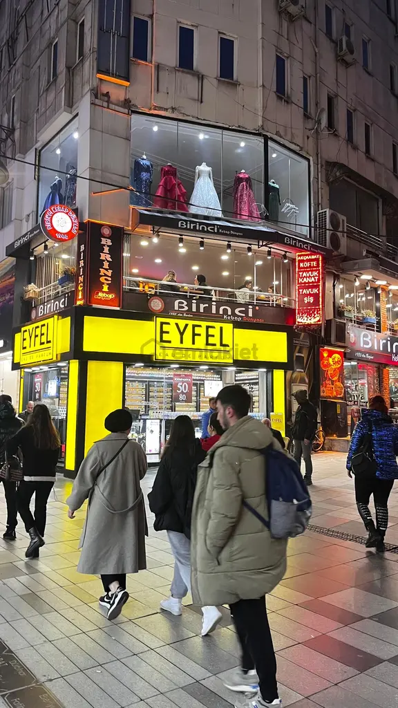 Uzunsokak Konumlu Devren Kiralık Butik Mağaza 1