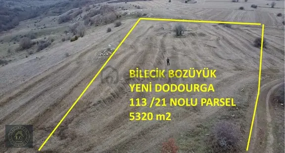 Bilecik Bozöğükte Kadastrol Yollu Göl Manzaralı 5320 M Arazi 2