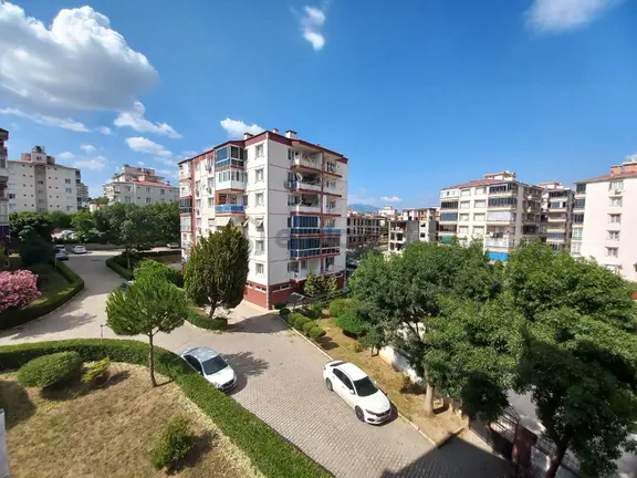 İzmir Torbalı Ayrancılar İnönü Mahallesi'nde 3+1 Satılık Daire 1