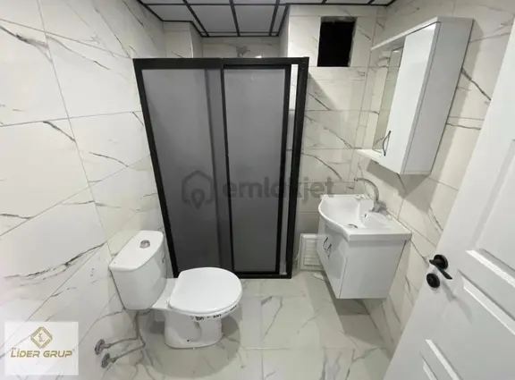 Eslider'den Cam Balkonlu Yerden Isıtmalı Daire 2