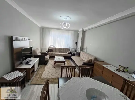 Marmaraya Yürüme Mesafesinde -cadde Üzerinde Satılık 2+1 Ara Kat 1