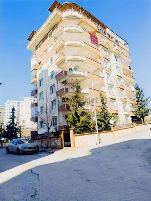 Doğukent 105 Cad 2 Ci Parsel 3+1 Yüksek Giriş Kat Satılık Daire. 1