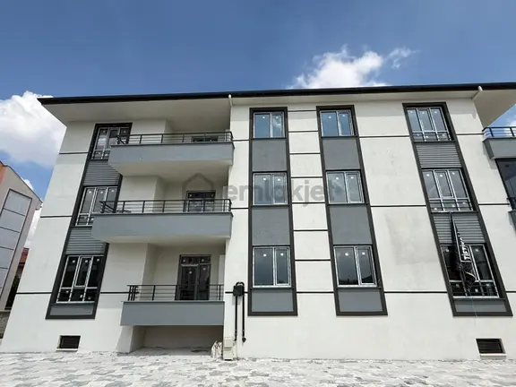 Karatay Karaaslan Mh. Asansörlü 0 Daire 2+1 İskanlı 1
