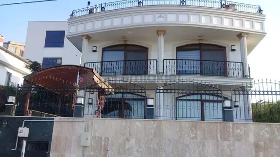 Nilüfer Kayapa Manzaralı Müstakil Havuzlu 315 M2 Triplex Villa 1