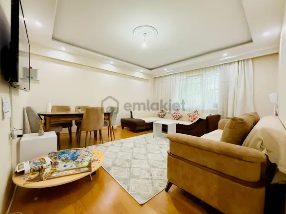Marmarapark Awm Arkası Metrobüse Yakın 2+1 Balkonlu Yüksekgiriş! 1