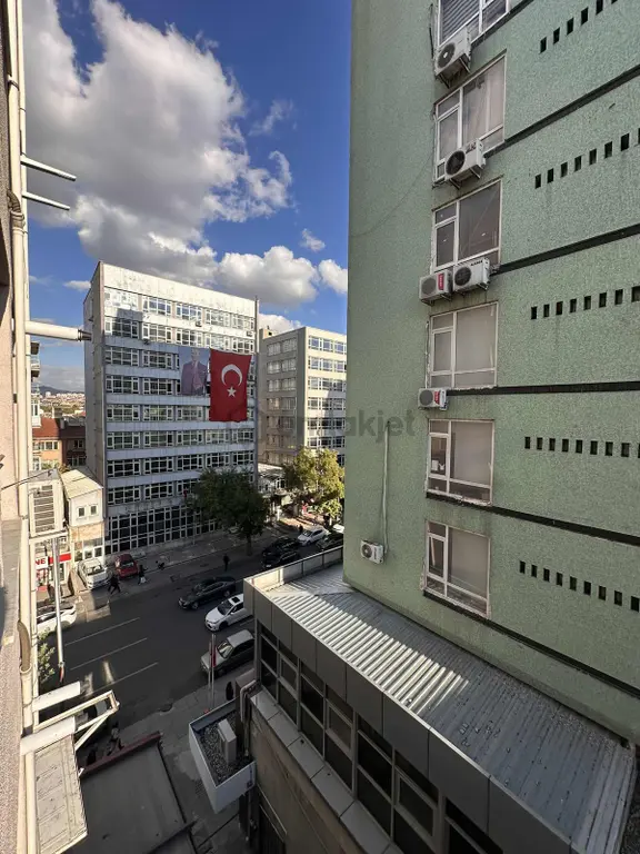 Mithatpaşa Cad Adliye Ve Kurumlara Yakın Kiralık Ofis 2