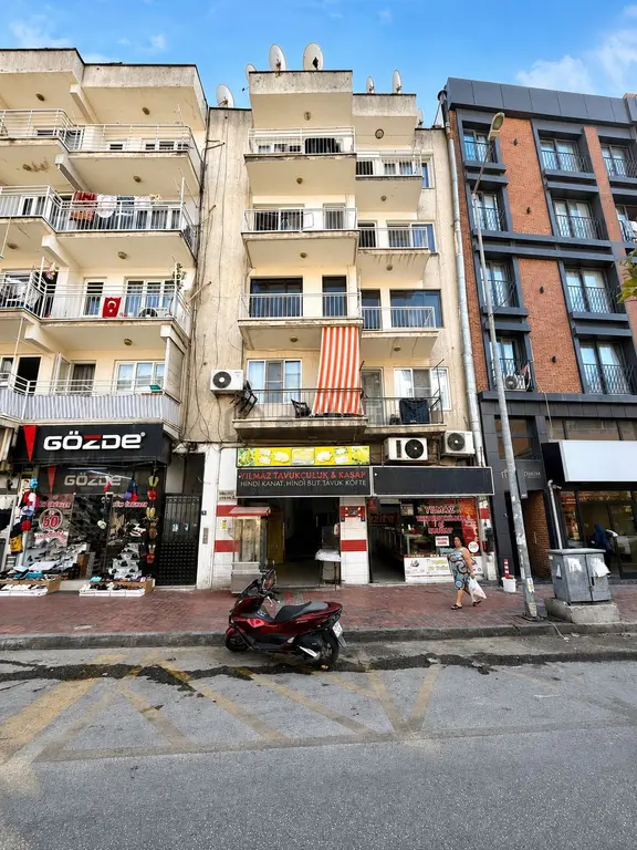 Kuşadası Merkezde Tüm Olanaklara Yakın 2+1 Kıralık Daıre 2