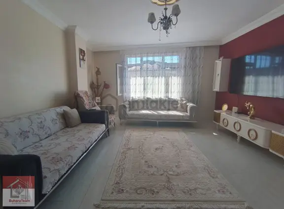 Çekmeköy Hamidiye Mh Cadde Üzerinde Satılık 4+2 Ç.dubleks Daire 1