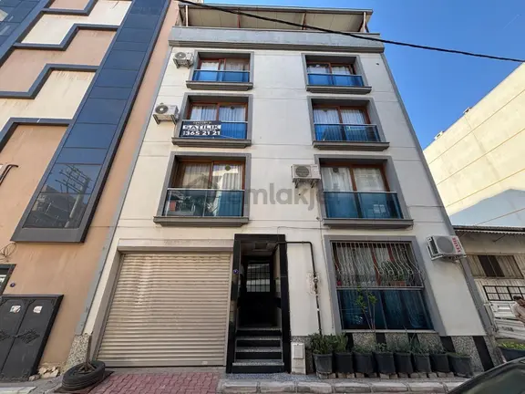 Küçük Çiğlide Yaşam Ve Yatırıma Uygun, Kullanışlı 1+1 Daire 1