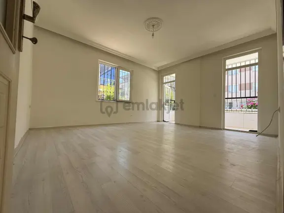 2+1'den 1+1'e Çevirilmiş Çok Geniş Kiralık Yüksek Giriş Daire 1