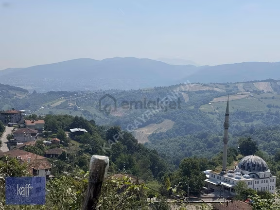 Gölcük Hasaneyn Mah. Manzaralı Arazi 1