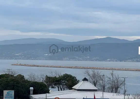Bandırma Mavi Emlaktan İşlek Ana Cadde Üzerinde Satılık Ofis 2