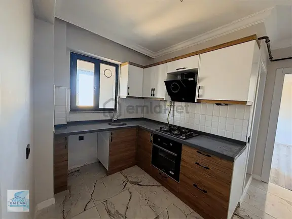 Bandırma Mavi Emlaktan Yeni Mahallede 2+0 Acil Satılık Daire 2