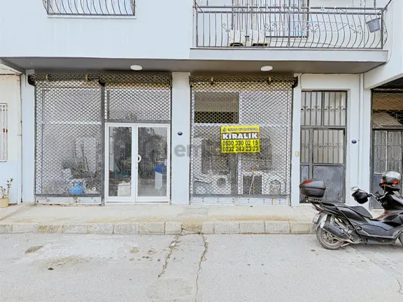Eskiizmir 3880 Sokakta Caddeye Yakın 100 M² Kiralık Dükkan 2