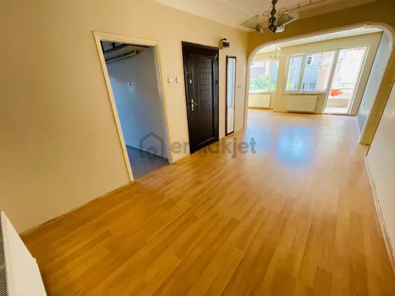 Özkan'dan Sahile Sadece 150mt Uzakta 95m² Kiralık 2+1 Daire 2