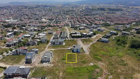 Yalova Kazım Karabekir Mah.'de 721,89 M2 Satılık İmarlı Arsa 2