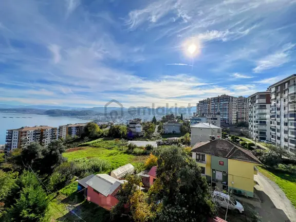 Trabzon Ortahisar Yalı'da Kiralık 4+1 Lüks Daire: 230m², Deniz Manzaralı, Site İçinde 1