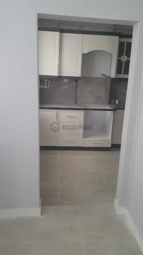 Kiralık 3+1 Odalı Temiz Ve Bakımlı Daire 2
