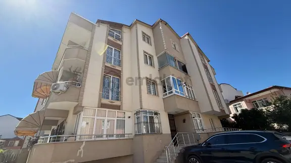 Tarcanlardan Derince Sırrıpaşa Mahallesinde 4+1 Satılık Daire 1