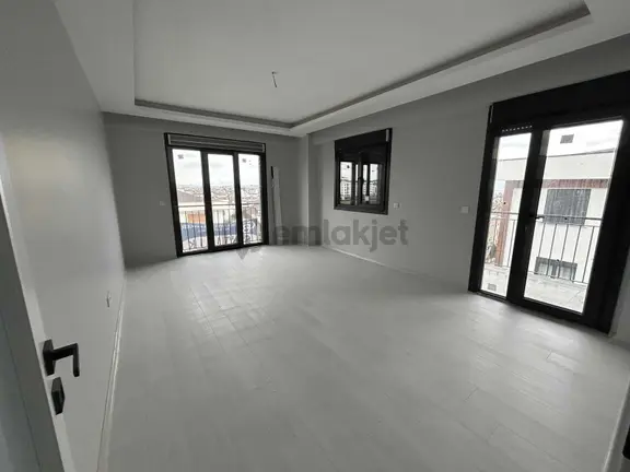 Tuzla Postane Mah. Satılık 2+1 Daire 2