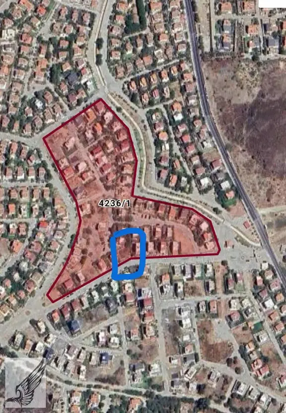 Seferihisar Tepecik Mahallesinde 303 Metre² Villalık Arsa 2