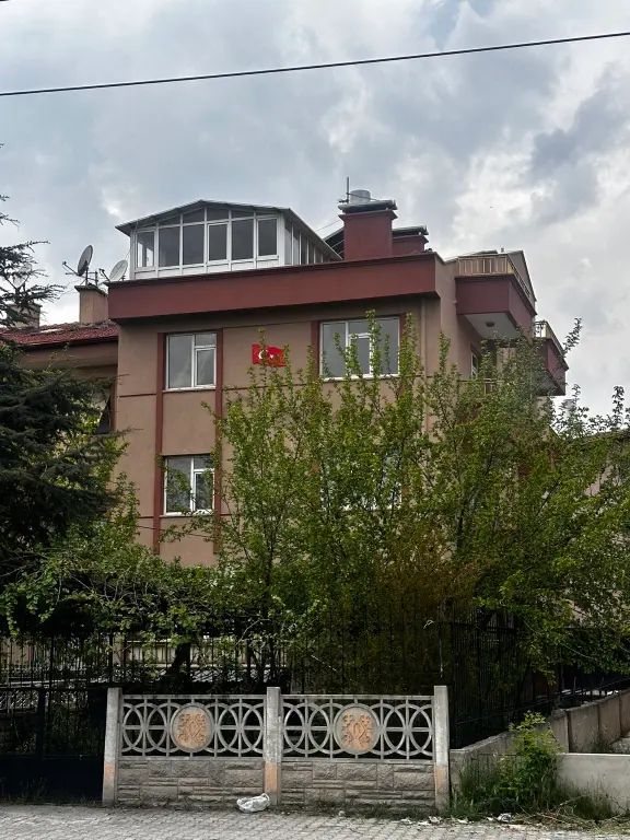Sahibinden Acil Satılık.3.5 Katlı Komple Bina 1