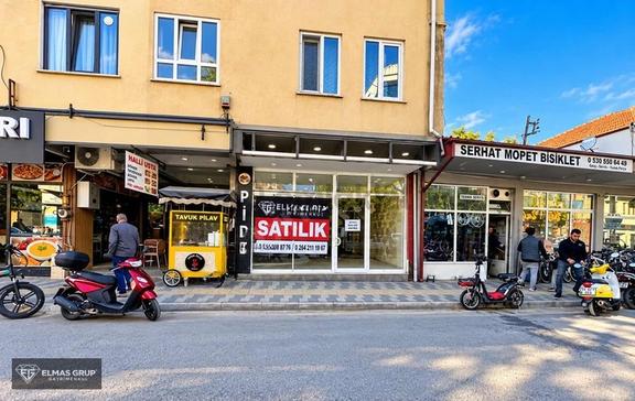 Akyazı'da Satılık 4 Adet Dükkan Ve 1 Adet Depo 2