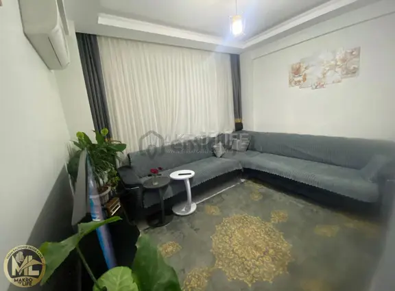 Bağcılar Merkezi Konumda Satılık 2+1 Fırsat Daire 2