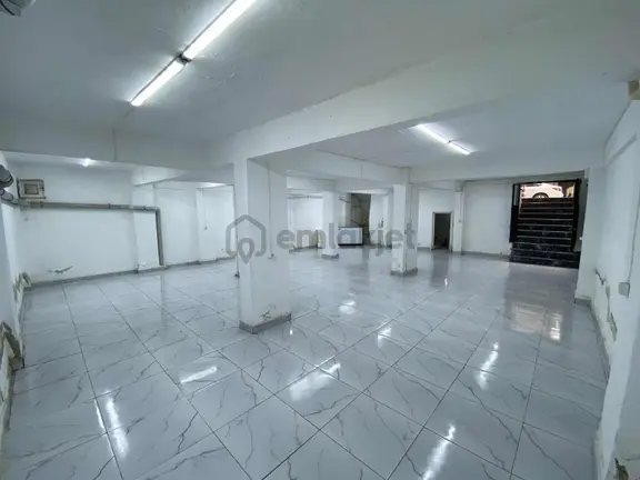 Sular Emlak'tan M.akif Mahallesi De Kiralık İş Yer 2