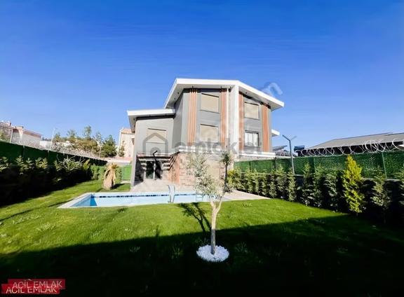 Acil Emlaktan Çamlıyaylada Ultra Lüks Full+full Villa 1
