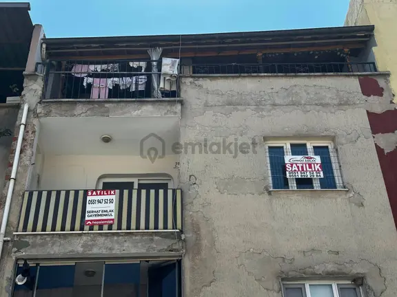 Turgutlu Satılık Yedi Eylül Mah 3. Ve 4. Kat 130m2 3+1 Oda 2 Daire Birden Teraslı Balkonlu 1