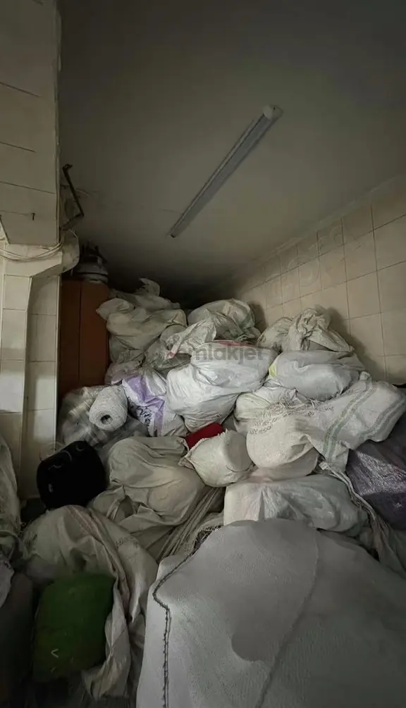 Bayrampaşa Orta Mah. Satılık 90m² Dükkan - Takasa Uygun 2