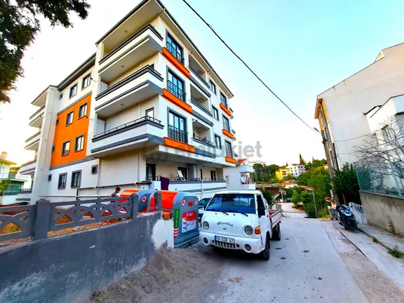 El/ya 'dan Dinkçiler Mah. ▄ 1+1 Arakat ▄ Eşyalı▄ Asansörlü 2