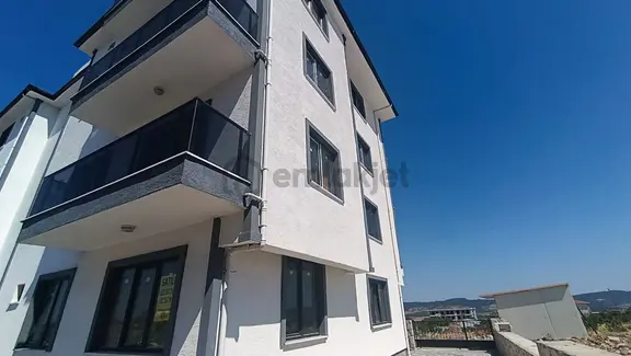 &kerim'den Ayvacık'da Kiralık Geniş 2+1 Kapalı Mutfak Daire 2