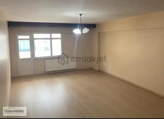 Sakarya Merkezde Satılık 3+1 Daire.. 2