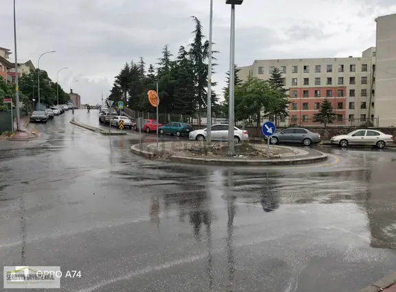 Erenler Eğitim Araştırma Hastanesi Civarında Geniş Satılık Arsa. 1