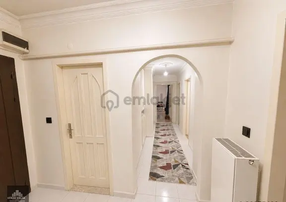 Uzman Emlak Ofisinden İncirli Mh.de Bağımsız Y.giriş (altında Daire Var)yalıtımlı Yapılı 3+1 Daire 2