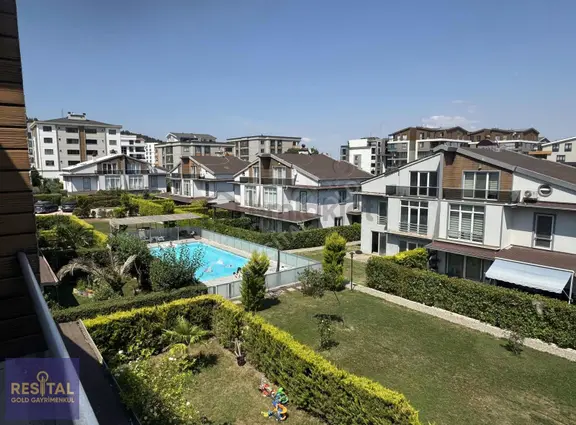 Çamlık Villaları Site İçinde Özel Bahçeli 5+1 Kiralık Villa 1