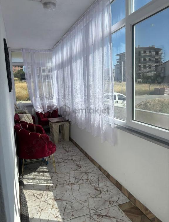 Ergene Cumhuriyet Mahallesi'nde 2+1 Yüksek Giriş Geniş Balkonlu 2