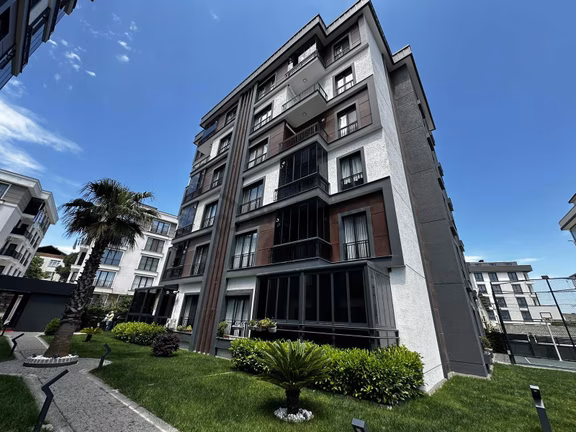 Alemdağ Palmiye Evlerinde Taşınmaya Hazır Boş 2+1 Daire Fırsatıı 1